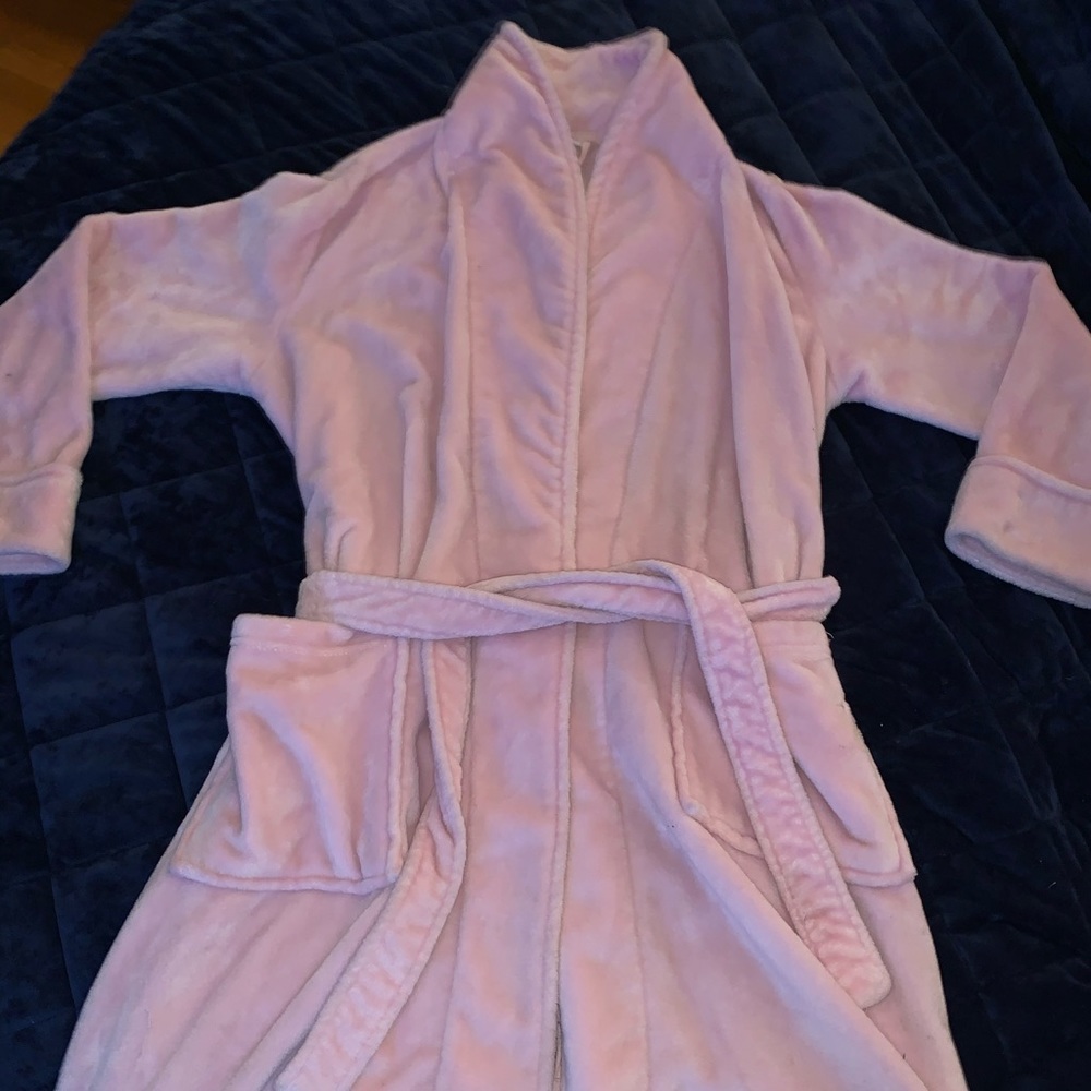 Light pink plush bath robe